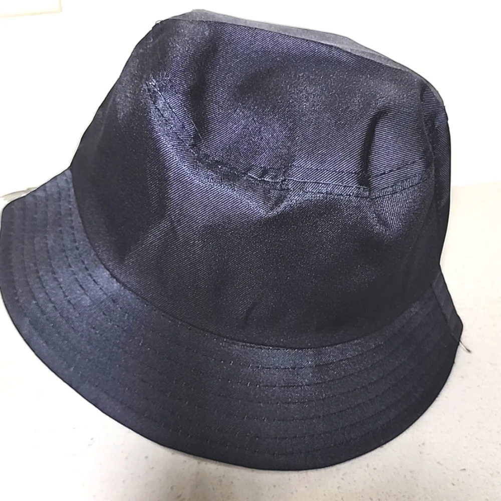 Kids Disney Mickey Mouse Bucket Hat. Unisex. New With Tags. - Picture 4 of 7